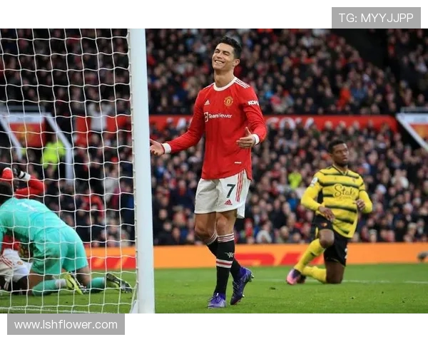 曼联与巴黎激情对决詹俊精彩集锦回顾与分析 曼联与巴黎激情对决詹俊精彩集锦回顾与分析