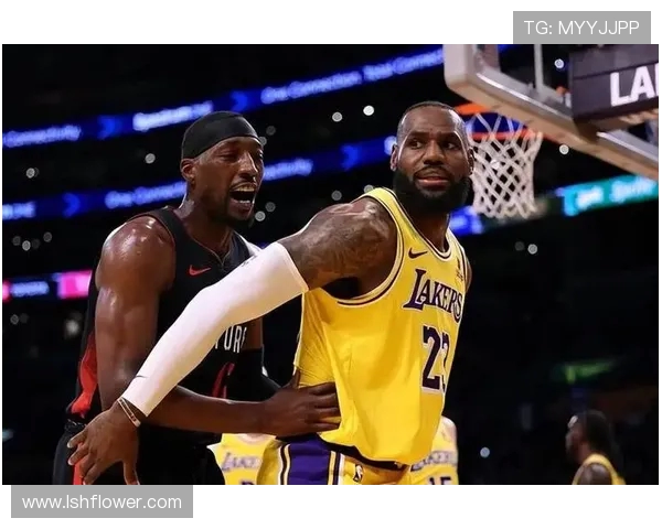 湖人对决热火全场精彩回顾与赛后分析,谁能笑到最后 湖人对决热火全场精彩回顾与赛后分析,谁能笑到最后