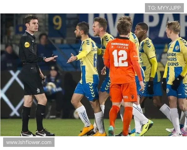 瓦尔韦与前进之鹰的激烈对决揭示足球战术与团队精神的较量